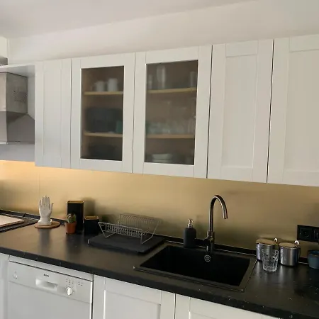Duplex Near Polo, Pool View, 2 Pools, Full South, 7 Drive To Beaches And Port Sotogrande